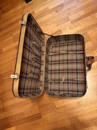 Charmanter vintage koffer aus - vintage-koffer,