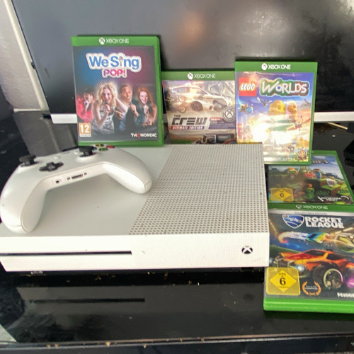 Microsoft xbox one - one, s