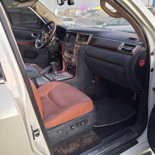 2014 lexus lx570 - lx570, floor