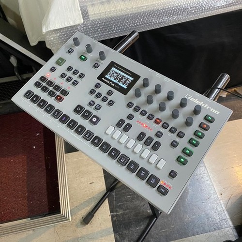 Elektron analog four mkii - analog,