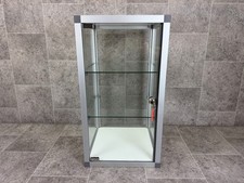 Octanorm Glas Vitrine