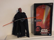 Darth Maul mit Lichtschwert