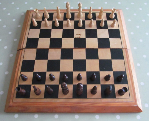Vintage holz reise schachspiel - holz,