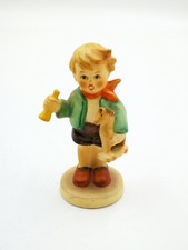 GOEBEL HUMMEL FIGUR 239 AUS KERAMIK JUNGBAUER OHNE SCHÄDEN HÖHE 9cm
