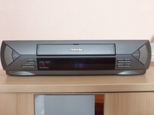 TOSHIBA  V-227G  VHS Recorder. Videorecorder.