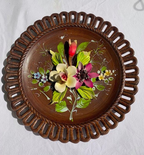 Wandteller capodimonte italy - capodimonte,
