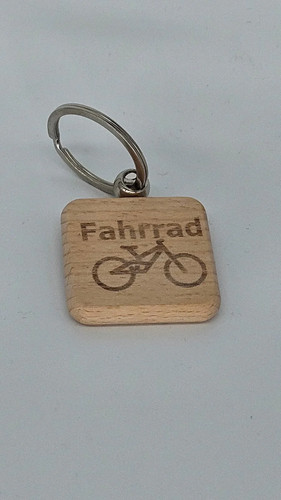 Schlüsselanhänger aus holz - aus,