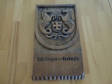 geschnitztes Wappen von