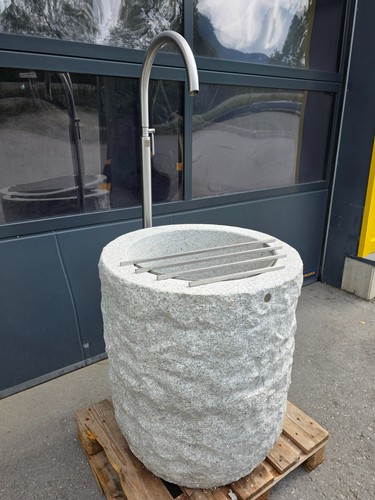 Granitbrunnen granittrog - /,