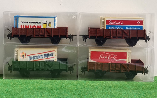 Märklin güterwagen mit 4 - 4x,