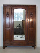 EF 1582 Schöner normannischer Hochzeitsschrank massiv Kastanie  Spiegel um 1920