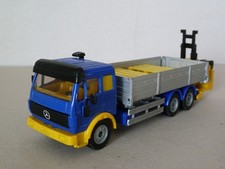 Siku – 2933 – 1:55 – MB SK – LKW mit Mitnahmestapler – toller Zustand!