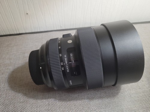 Sigma 24mm 8 dg - f/2.8,