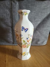 Feine Porzellanvase AYNSLEY