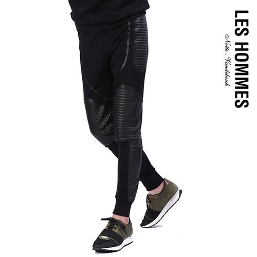 Les hommes leder biker - les,