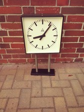 1988 Pragotron PS100, doppelseitig Bahnhofsuhr / Industrieuhr / Fabrikuhr