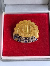 DDR Abzeichen FDJ Bau der Jugend KRAFTWERK TRATTENDORF im Etui sehr guter Zust.