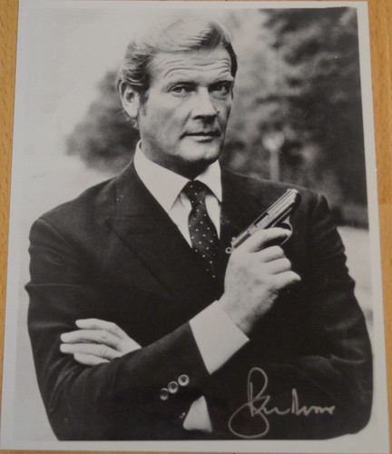 Roger moore autogramm - roger,