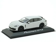 Porsche Panamera GTS Sport
