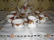 Old Country Rose Royal Albert Bone 15 - teiliges Kaffee Service
