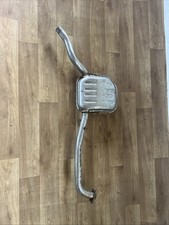 Mittelschalldämpfer Opel Omega B 2.2i Kombi Caravan Auspuff + Montagezubehör