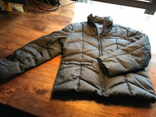 JOOP! Gr. 40 Daunenjacke schwarz tailliert Designer Damen Luxus Fellkragen edel