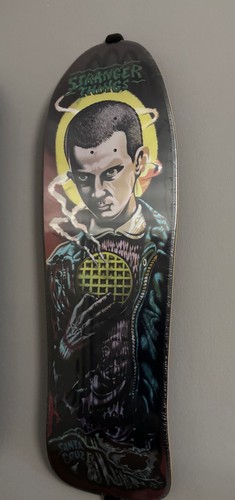 Santa cruz stranger things - stranger,