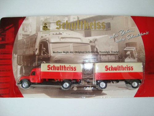 Biertruck roter oldi truck - ,
