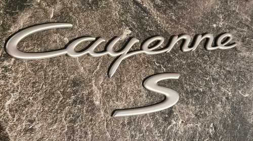 Cayenne schriftzug emblem - s,