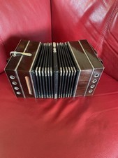 Bandoneon antik im Koffer