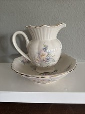 Vintage Maryleigh Pottery Staffordshire England Pitcher & Basin Floral print 