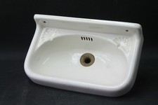 altes Waschbecken Keramik