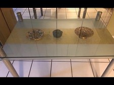 Eleganter Glastisch mit