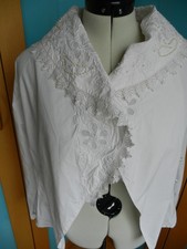 Aufwendige Spitzenbluse