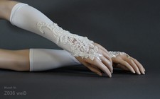 viele Brauthandschuhe