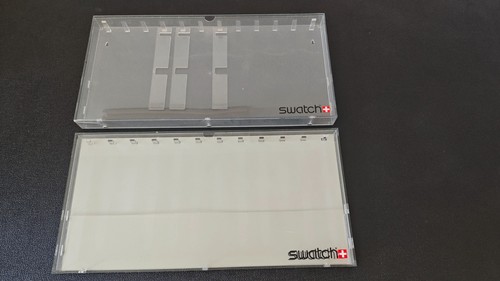 Swatch zwei uhrenvitrinen - uhrenvitrinen, /