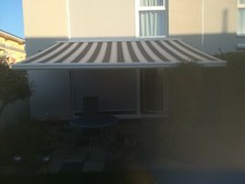 Markise 4x3m Halbkassette / Gelenkarm