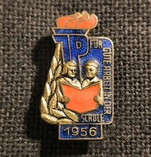 frühes Abzeichen DDR: Für