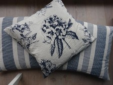 ** 3 schöne Deko- Kissen ** Scandic- Style / Shabby ** Leinenoptik ** 50+50 cm *