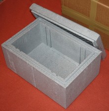 große Styropor-Box in