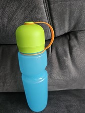 Tupperware Trinkflasche Blau/Gelb  500 ml Drehverschluss Deckel Sportsfreund NEU