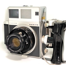 "N NEUWERTIG" Mamiya Press