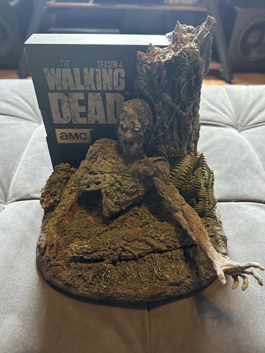 The walking dead - walking,