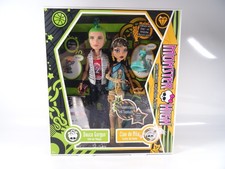 2 Barbie Monster High