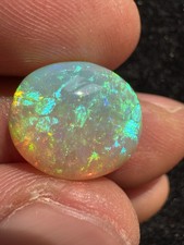 natürlicher feuerweißer Opal