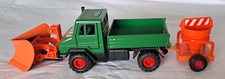 Auflösung.Fundzustand.Welly Unimog+Zubehör 1750-Streufahrzeug-Tolles Stück-