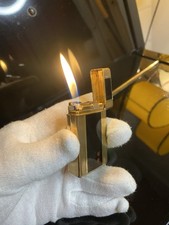 S.T. Dupont Feuerzeug Linie 1 Groß, Gold, Chinalack Schwarz ( Überholt )