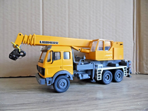 Conrad corgi wsi - mercedes, lkw