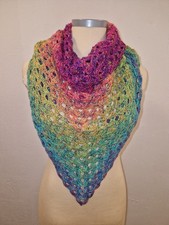 Kunterbunt, Dreieckstuch, handgehäckelt!