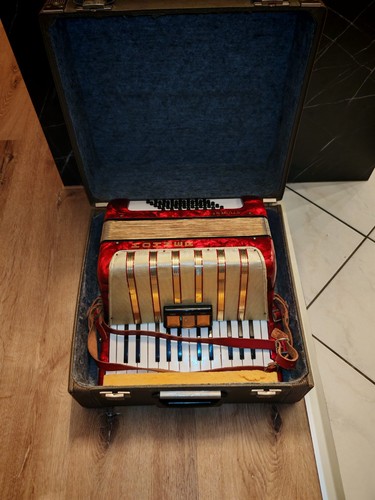 Akkordeon hohner student - akkordeon, iv